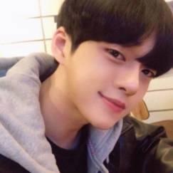 70明星帅哥图片,颜值巅峰瞬间大盘点